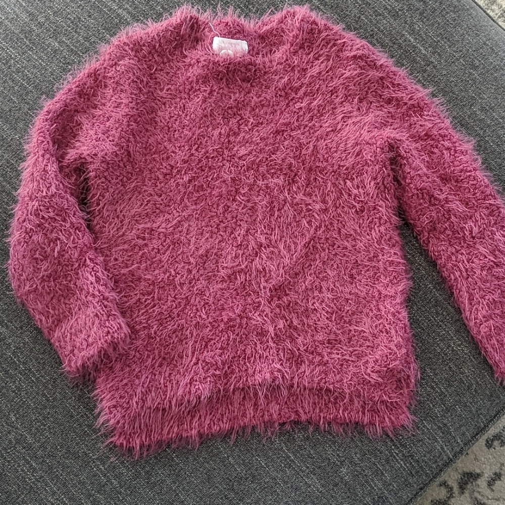 Fuzy thick girls sweater